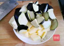 Illustration of how to cook potato stewed ribs 3