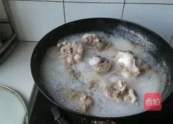 Illustration of how to make soy sauce bones 4