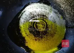 Illustration of how to make braised prawns for a prosperous Chinese New Year 4