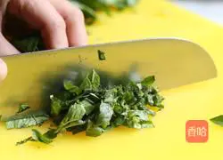 Thai Basil Shrimp Recipe Illustration 7