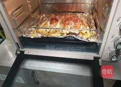 Roasted crucian carp (oven version) recipe illustration 6