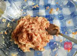 Illustration of how to make pearl meatballs 3