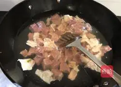 Illustration of how to stew beef brisket with tomatoes 6