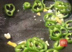 Illustration of Laoganma's method of firing squid 2