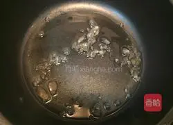 Illustration of how to cook chicken legs with quail eggs 3