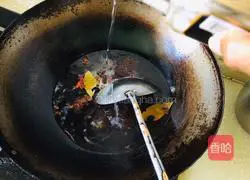 Illustration of braised duck wing roots 9