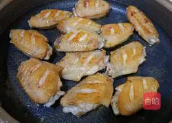 Illustration of braised chicken wings 5