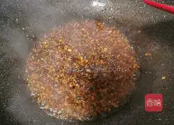 Illustration of how to make steamed rice noodles with garlic vermicelli 6