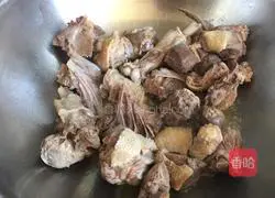 Illustration of how to make goose stewed with potatoes 6