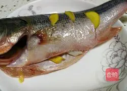 Thai Lemon Bass Recipe Illustration 3