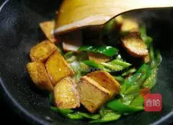 Illustration of how to make braised fish and tofu 8