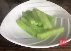 Osmanthus honey Illustration of how to make jade strips 4