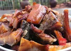 Illustration of how to make grass carp with chopped pepper 1