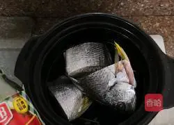 Illustration of how to cook fish in soy sauce 2