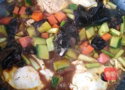 Illustration of how to make fish-flavored poached eggs 3