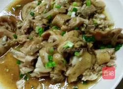 Illustration of how to make black pepper whole chicken 8