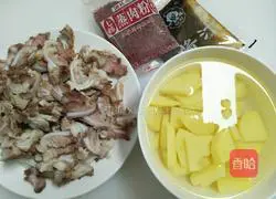 Illustration of how to make crispy bone potatoes steamed with rice flour 2