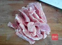 Illustration of how to make lettuce slices 3