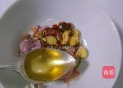 Illustration of how to make flower nail powder 3