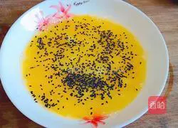 Illustration of how to make spinach, scrambled eggs and black sesame seeds 6