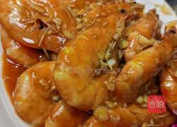 Illustration of how to make braised prawns in oil to celebrate the Chinese New Year 18