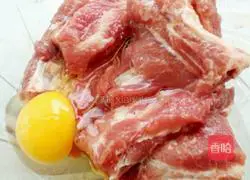 Illustration of how to make fried pork ribs 7