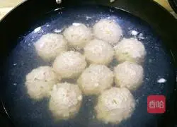 Illustration of how to make braised Yangzhou lion head (sunflower chopped meat) 3