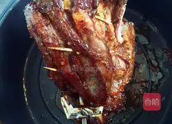 Illustration of roasted leg of lamb 14