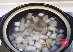 Illustration of Northeast White Radish Beef Stew 10