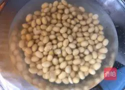 Illustration of how to make pig's trotters and soybeans 2