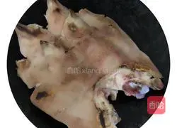 Illustration of spicy pork knuckles 2