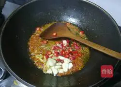 Illustration of how to make spicy chicken 8