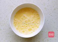 Illustration of how to make steamed eggs with rice 1