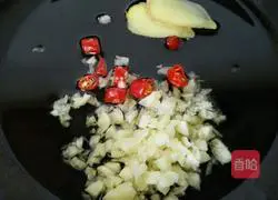 Illustration of how to make garlic crayfish 4