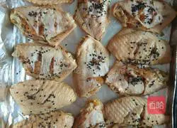 Illustration of grilled chicken wings 5