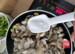 Spicy white clams Illustration of how to do it 10