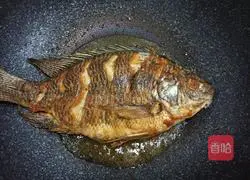 Illustration of braised tilapia 5