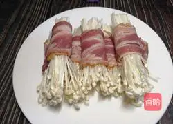 #Hebei#Enoki mushroom bacon roll recipe illustration 5