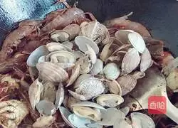 Illustration of how to make spicy shrimp and crab 13