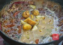 Illustration of how to make chestnut roasted pork ribs 11