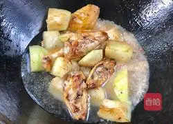 Illustration of how to cook winter melon with chicken wings 10
