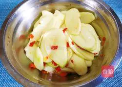 Illustration of how to make steamed potato slices with bacon 5