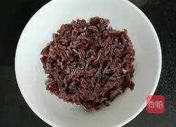 Illustration of how to make pork and fungus stuffed with bitter melon 2