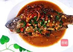 Illustration of braised crucian carp 16