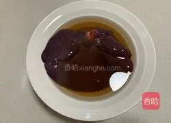 Illustration of how to make boiled pork liver 1