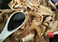 How to cook pork with dried bamboo shoots Illustration 3