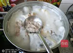 Illustration of grilled lamb chops 4