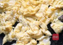 Illustration of how to make fried zucchini with eggs 6