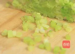 Illustration of how to make Shacha Shan beef balls 2