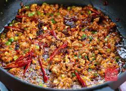 Illustration of how to make stir-fried organic cauliflower 7